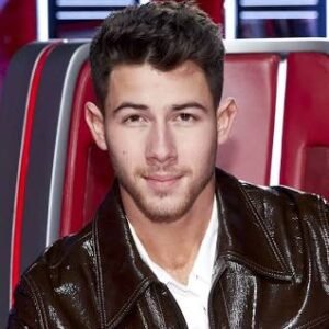Nick Jonas Biography