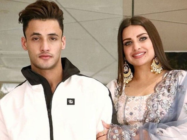 Actress Himanshi Khurana and Asim Riaz broke up after 4 years due to religion