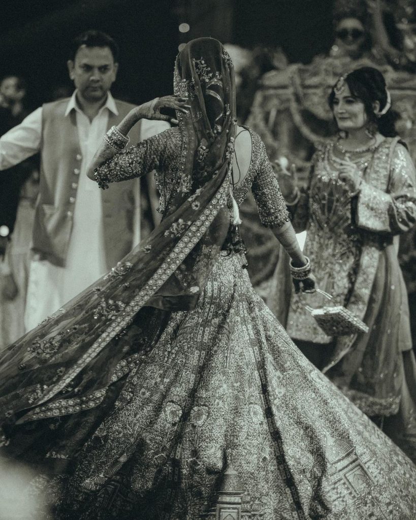 Iqra Kanwal’s Mehndi Pictures