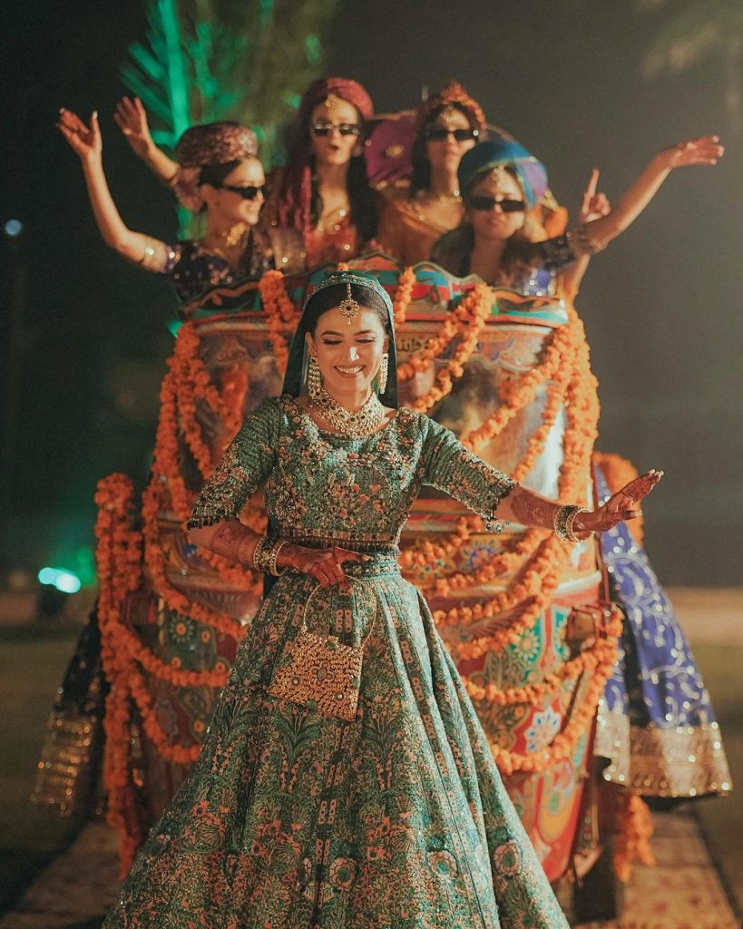 Iqra Kanwal’s Mehndi Pictures